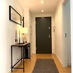 Mm1 Cosy & In Baixa With Castle View And Free Parking! Лісабон