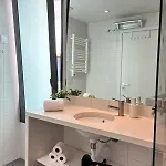 아파트 Mm1 Cosy & In Baixa With Castle View And Free Parking! 리스본