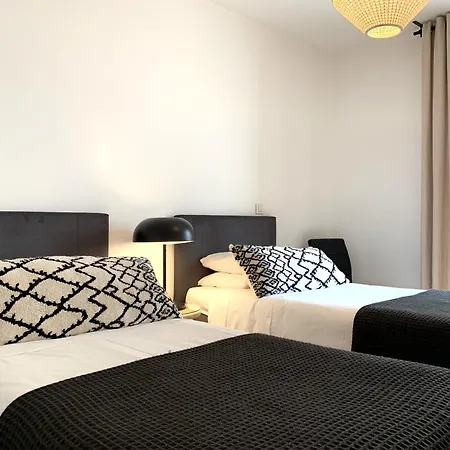 Mm1 With Castle View And Free Parking! Lisbon