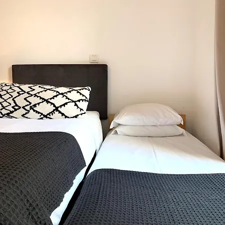 Mm1 Cosy & In Baixa With Castle View And Free Parking!