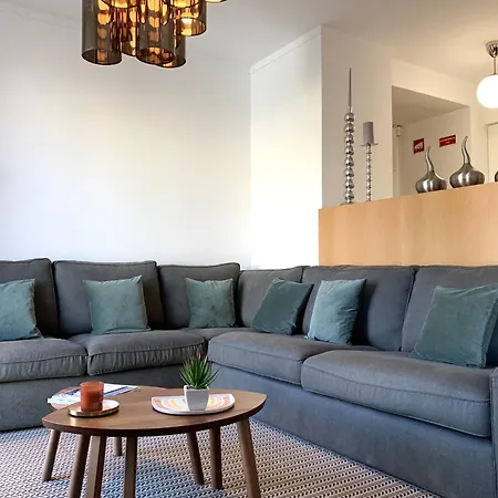 Апартаменты Mm1 Cosy & In Baixa With Castle View And Free Parking!